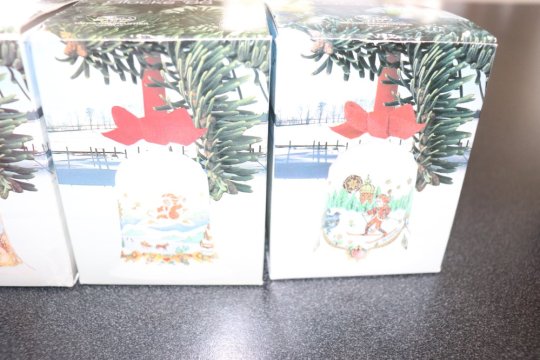 Hutschenreuther juleklokker 1981-86-89 og 91 for alle 4