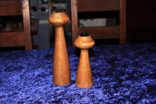 Begge teak stager