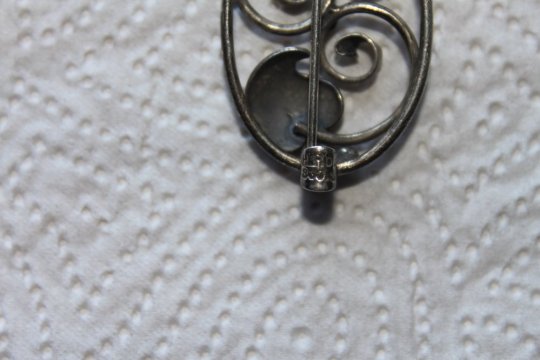 Vintage broche